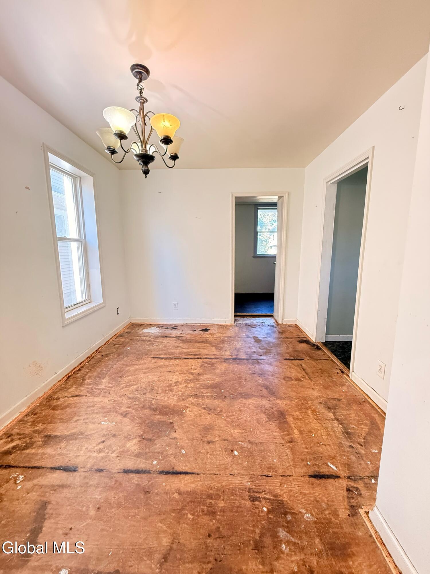 2513 Barton Avenue Schenectady NY 12306