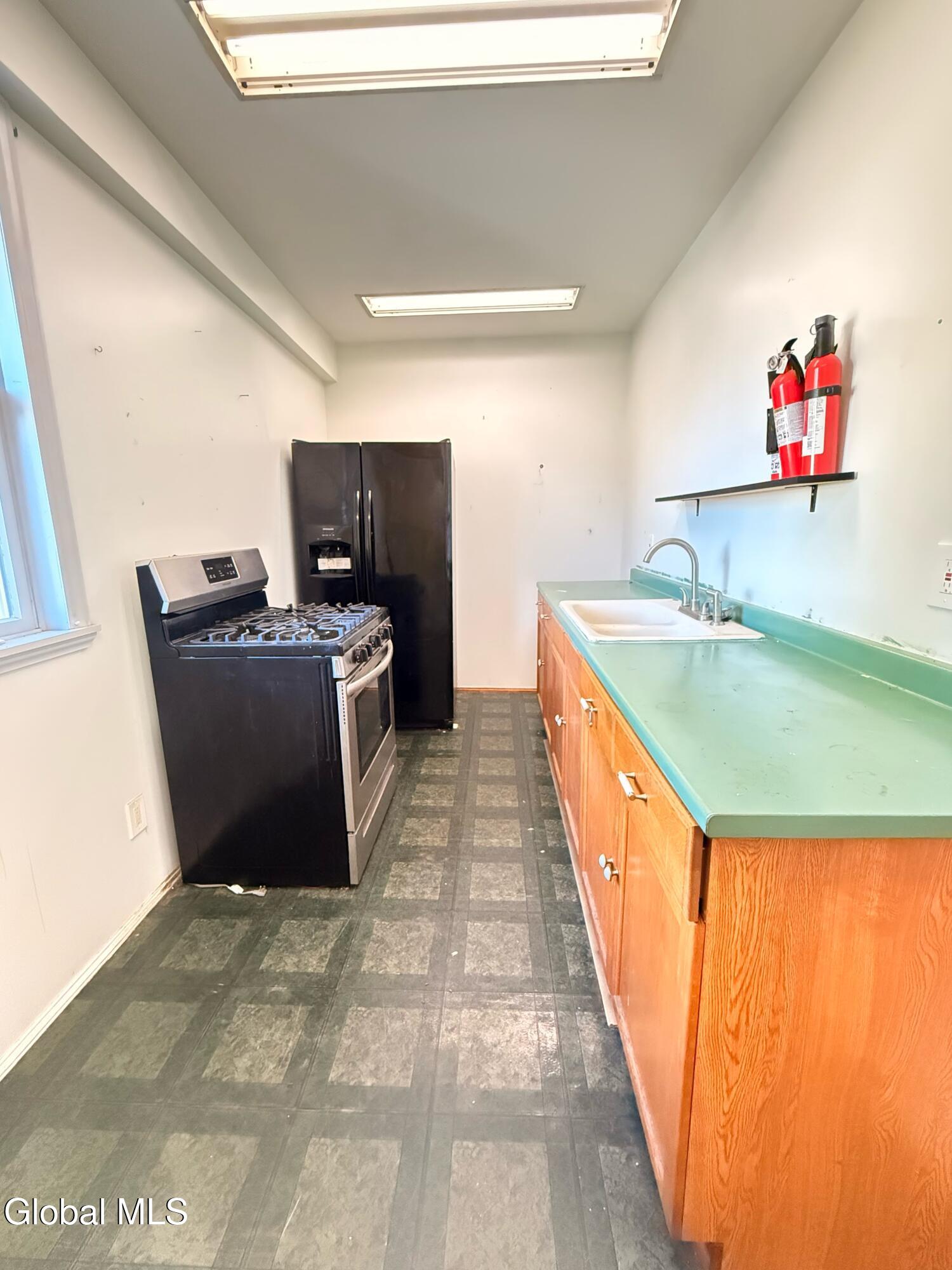 2513 Barton Avenue Schenectady NY 12306