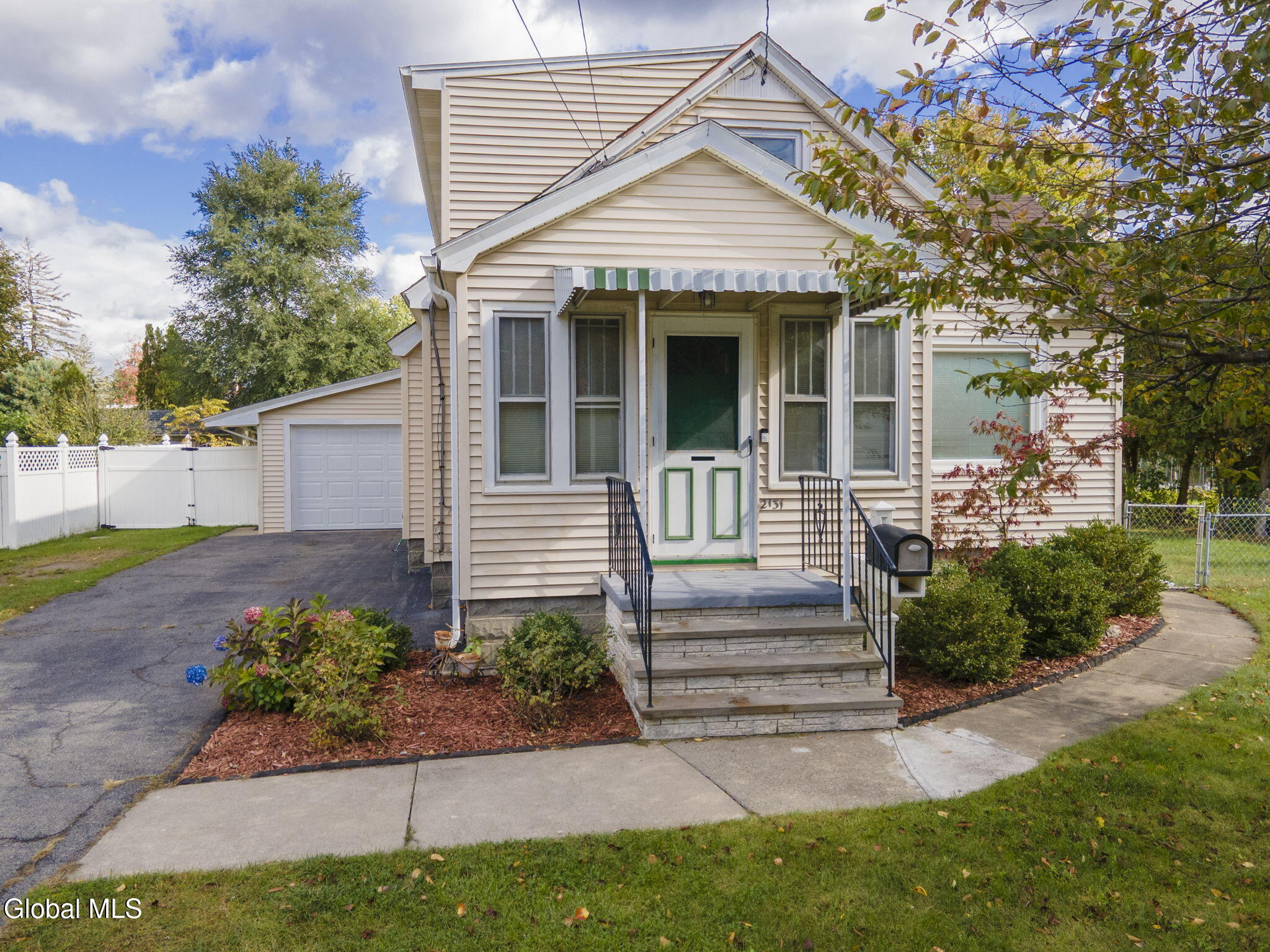 2131 Curry Road Schenectady NY 12303