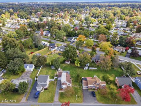 2131 Curry Road Schenectady NY 12303