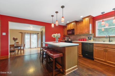 2131 Curry Road Schenectady NY 12303