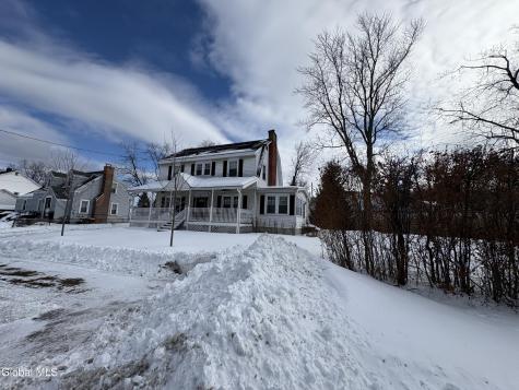 2 Hampton Avenue Rensselaer NY 12144