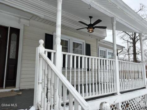 2 Hampton Avenue Rensselaer NY 12144