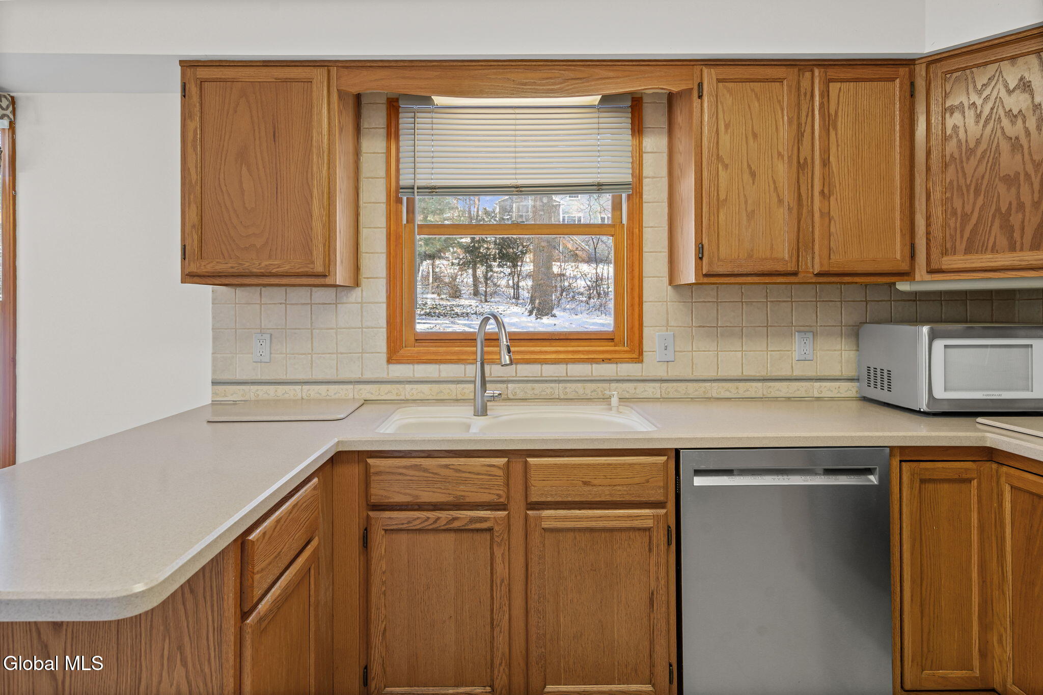 14 Redwood Drive Glenville NY 12302