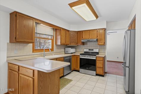 14 Redwood Drive Glenville NY 12302