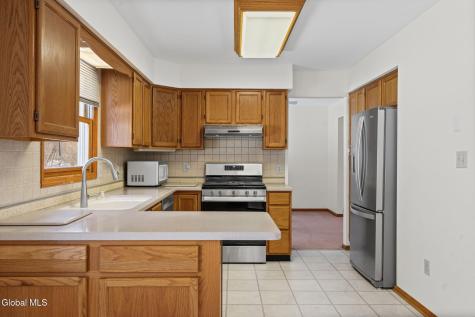 14 Redwood Drive Glenville NY 12302