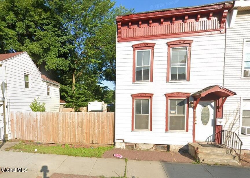 487 5th Avenue Troy NY 12182