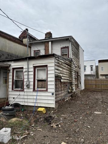 487 5th Avenue Troy NY 12182