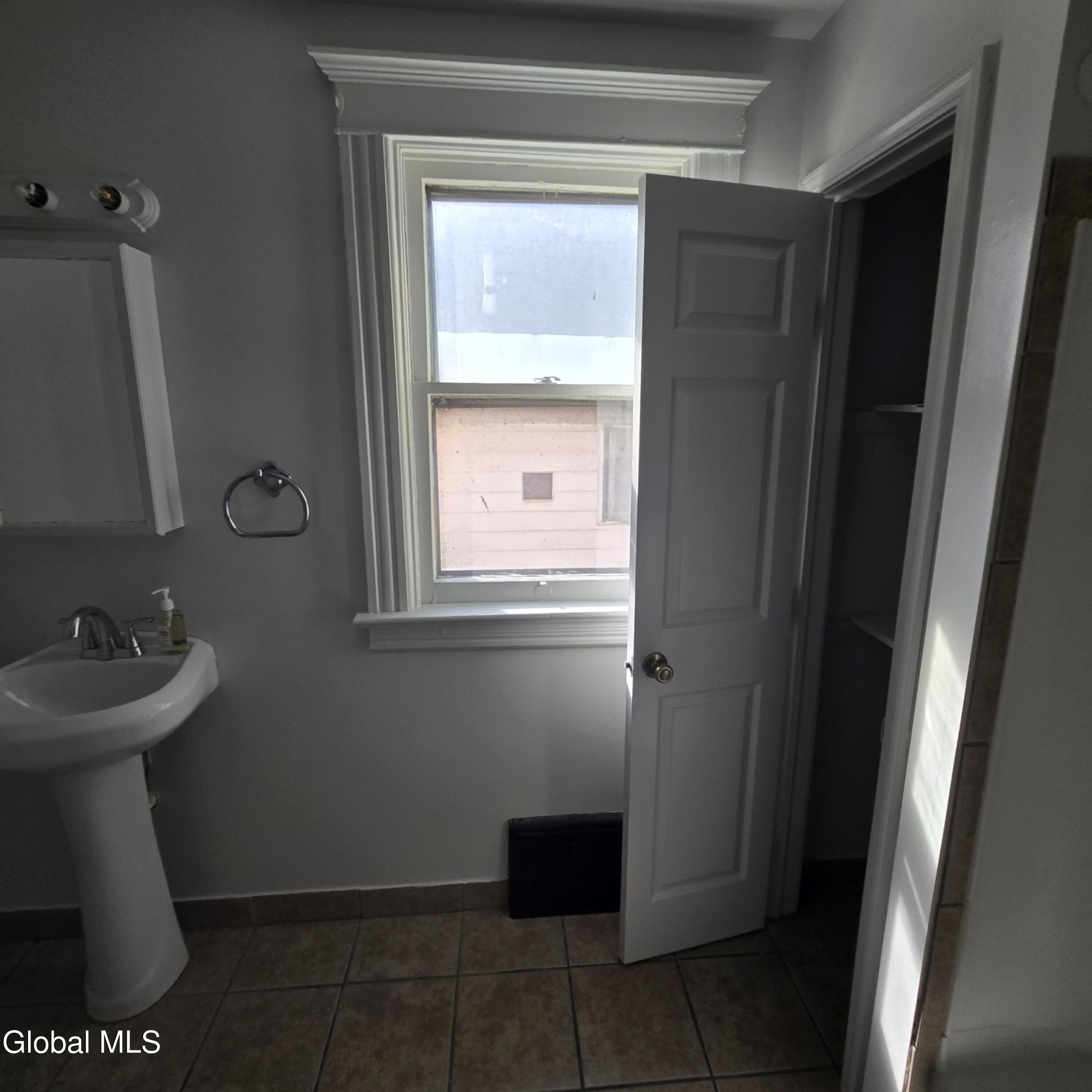 627 Nott Street Schenectady NY 12308