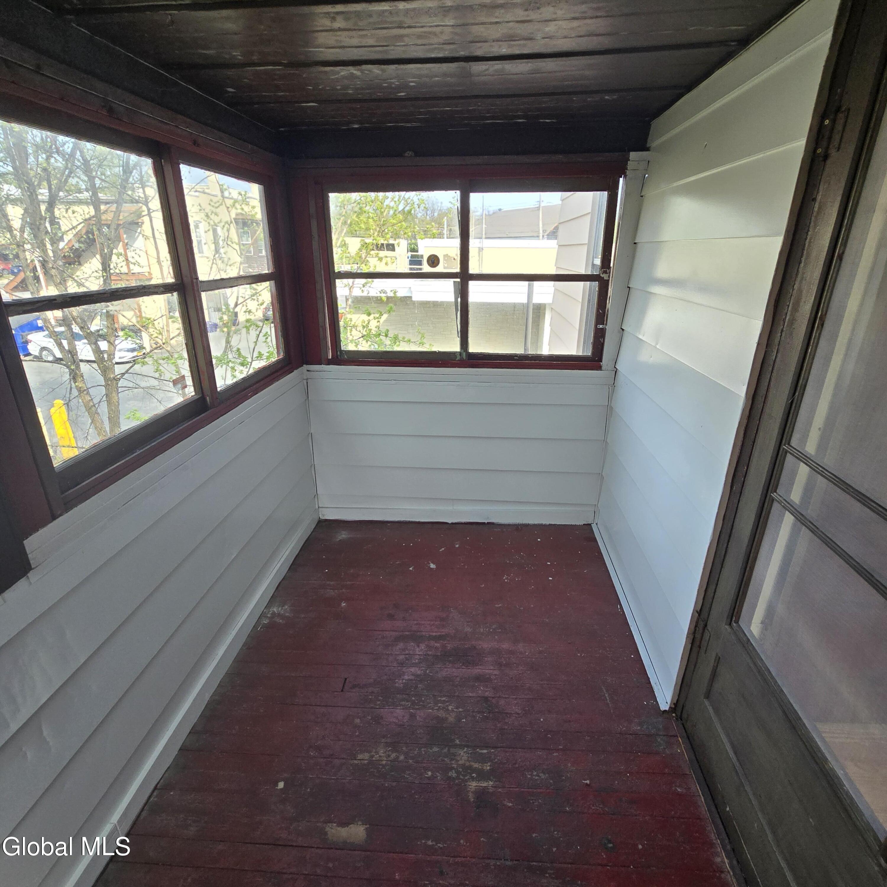 627 Nott Street Schenectady NY 12308