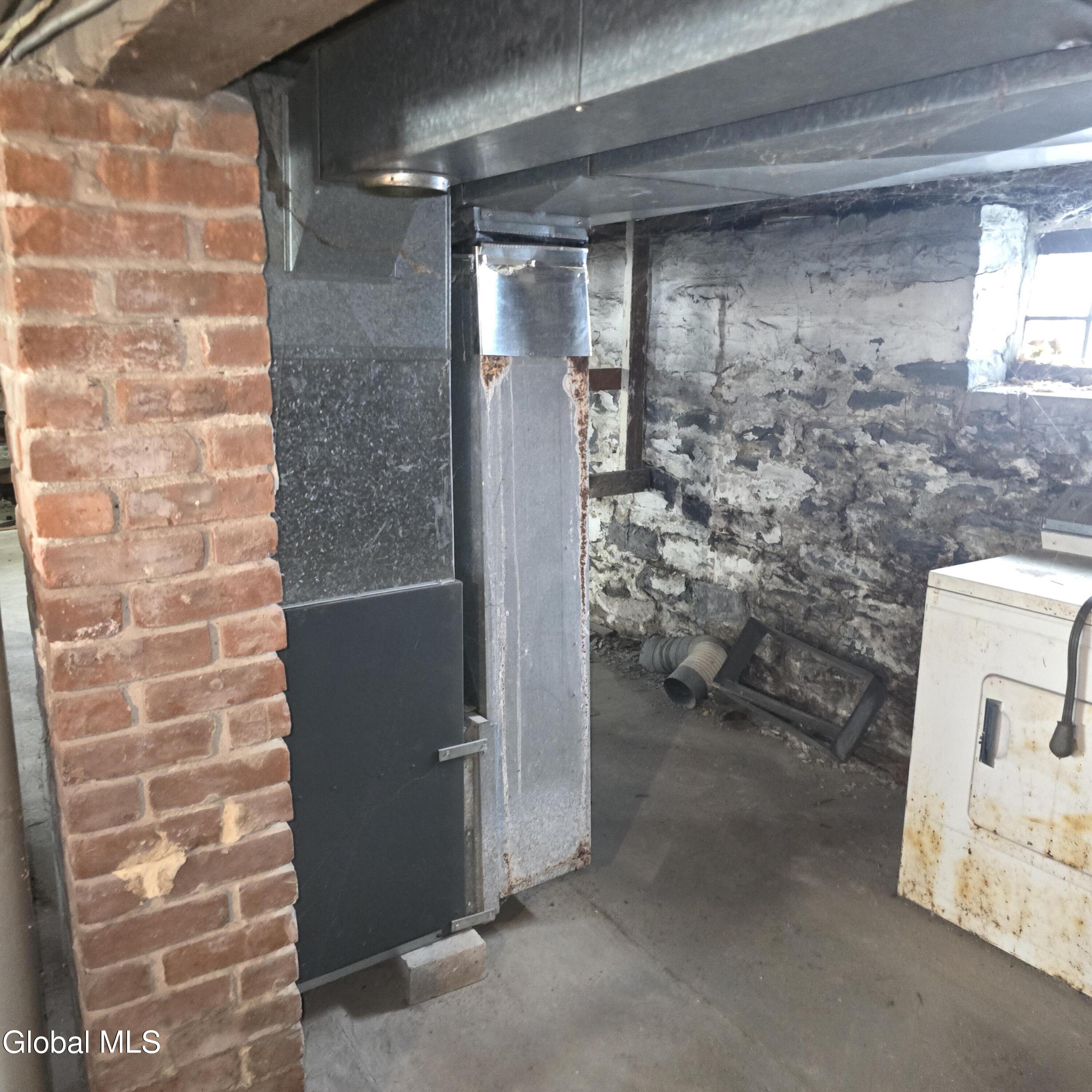 627 Nott Street Schenectady NY 12308