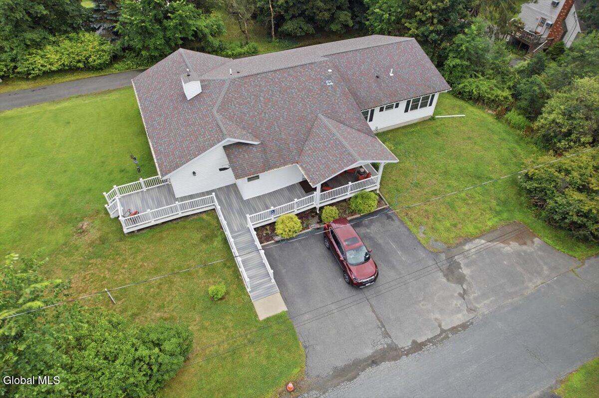 11 Denver Drive West Sand Lake NY 12196