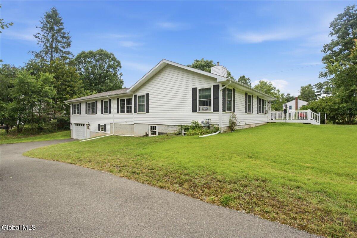 11 Denver Drive West Sand Lake NY 12196