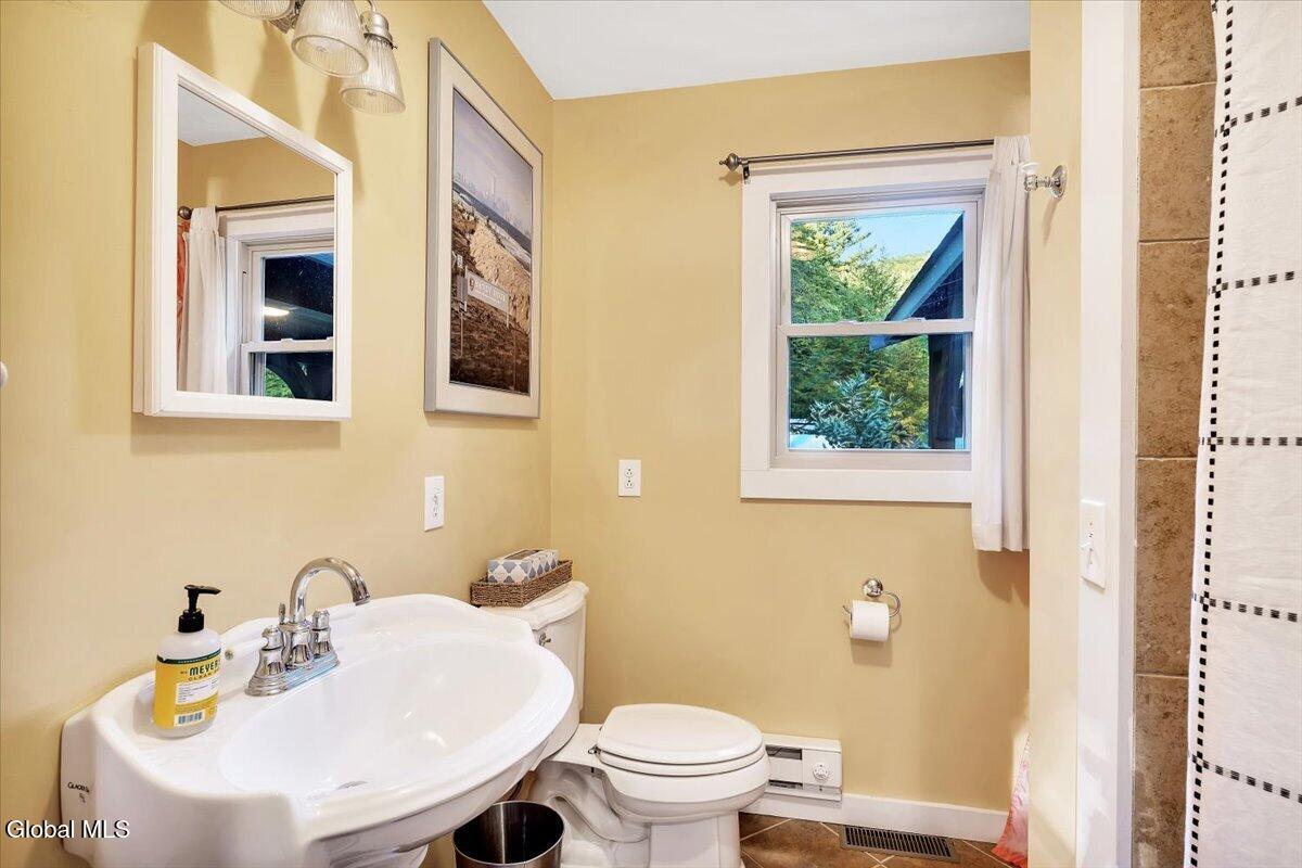 83 Pilot Knob Road Kattskill Bay NY 12804