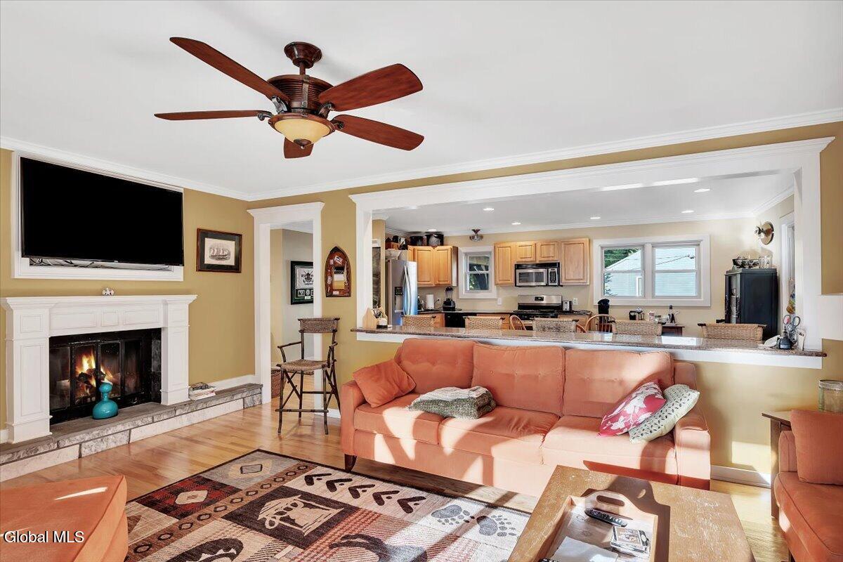 83 Pilot Knob Road Kattskill Bay NY 12804