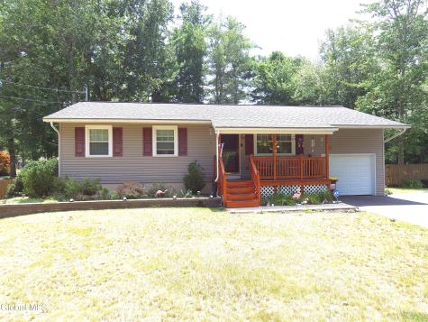 132 Hutchins Road Ballston Spa NY 12020