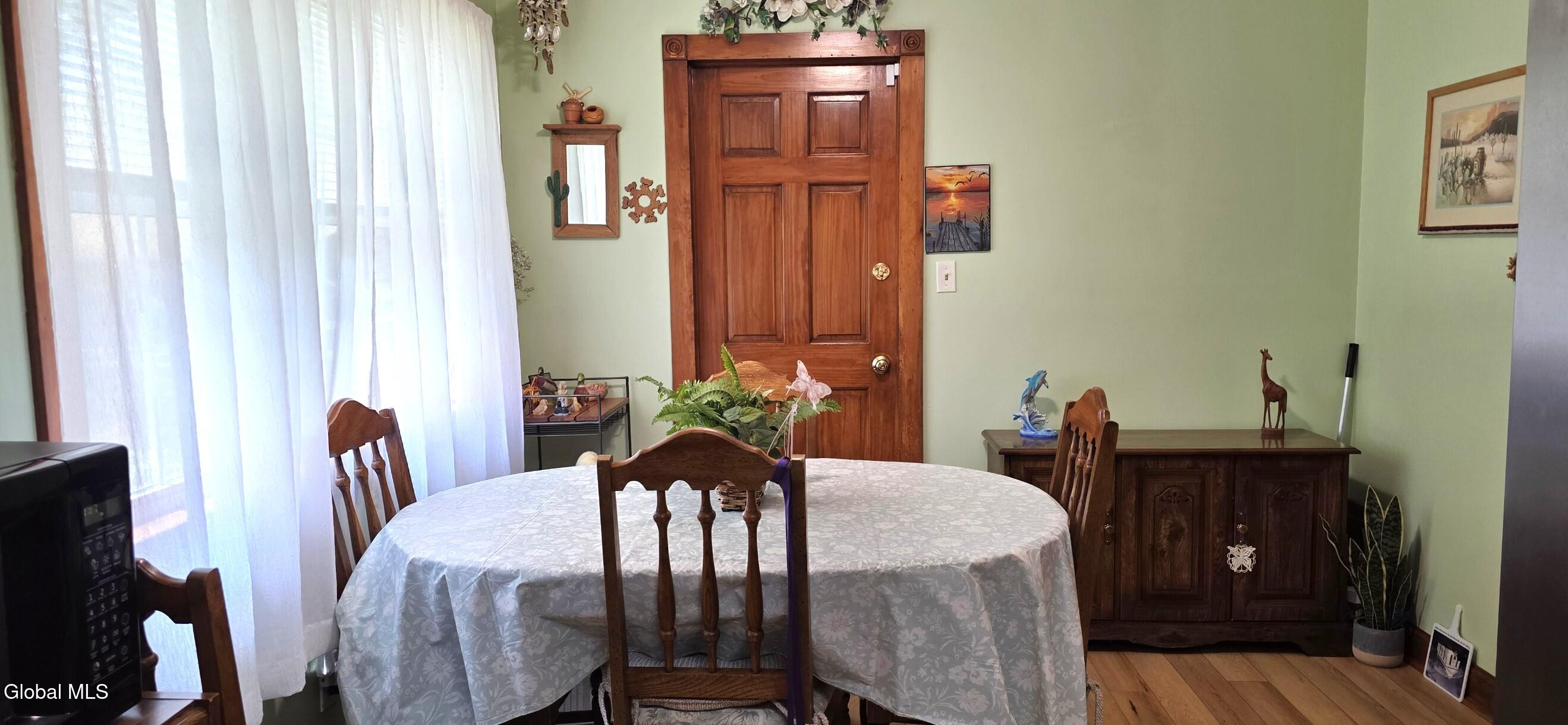 132 Hutchins Road Ballston Spa NY 12020