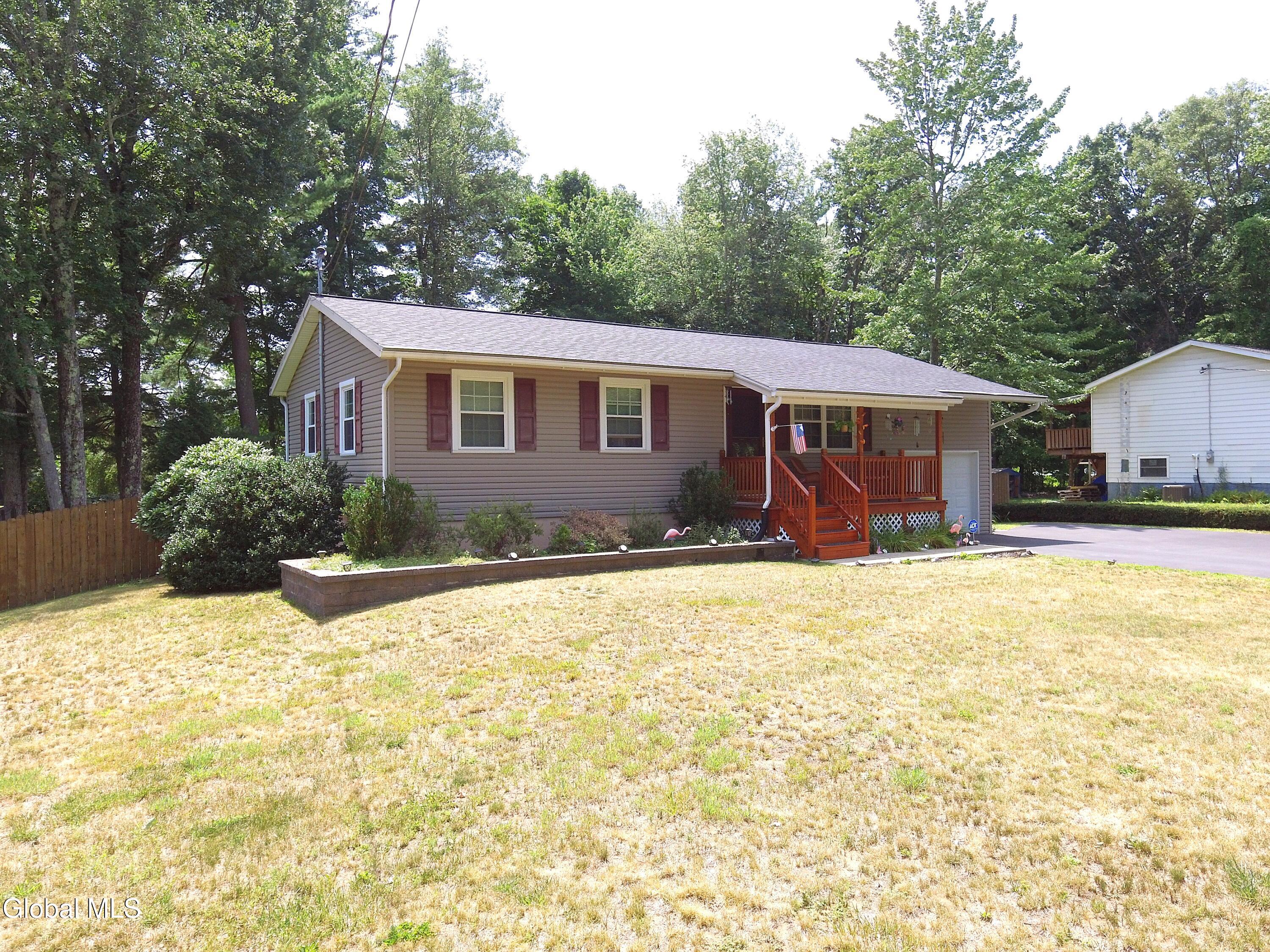 132 Hutchins Road Ballston Spa NY 12020