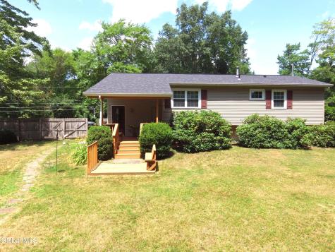 132 Hutchins Road Ballston Spa NY 12020