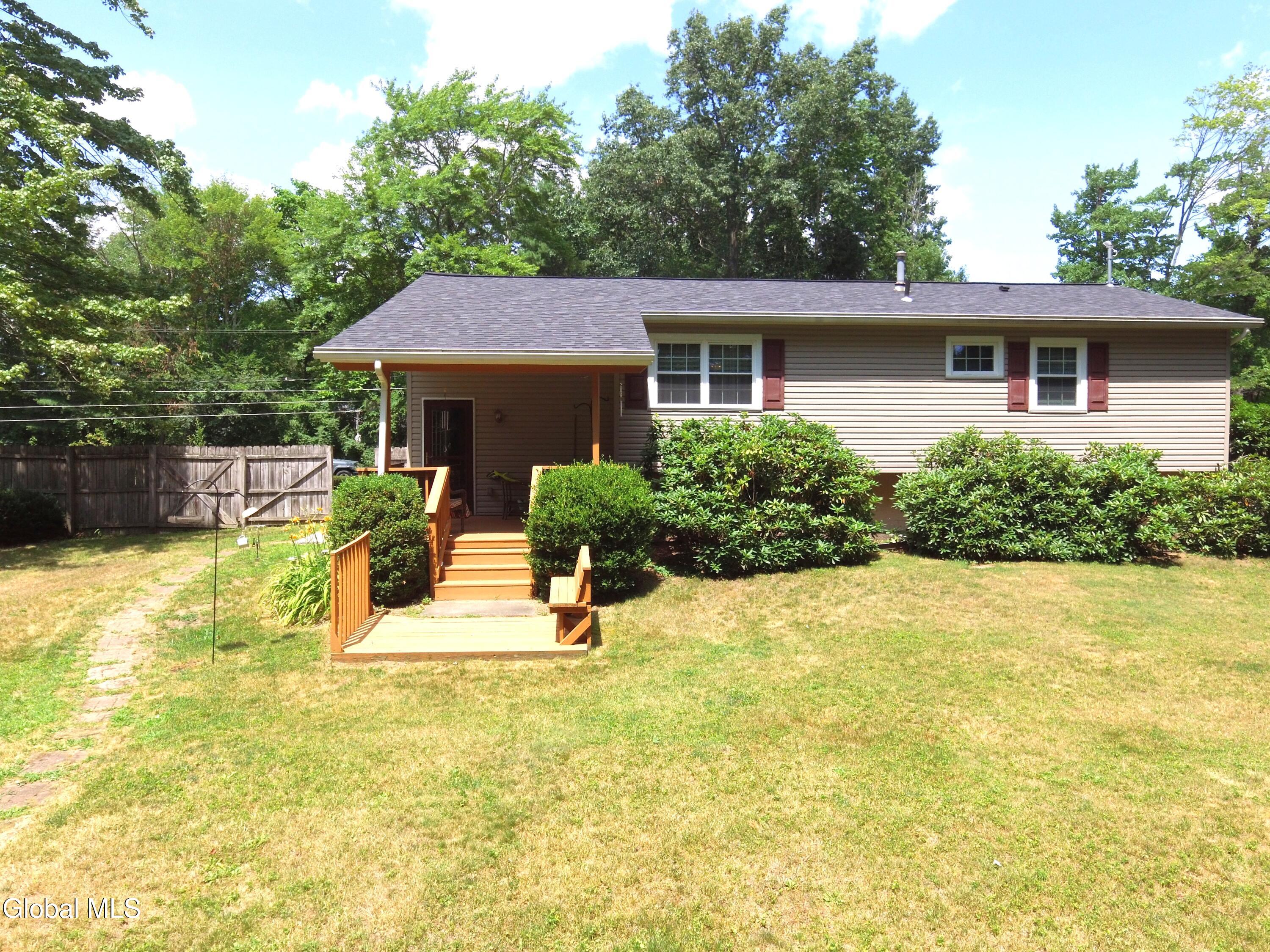 132 Hutchins Road Ballston Spa NY 12020