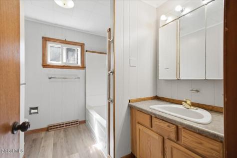 16 4th Avenue Warrensburg NY 12885