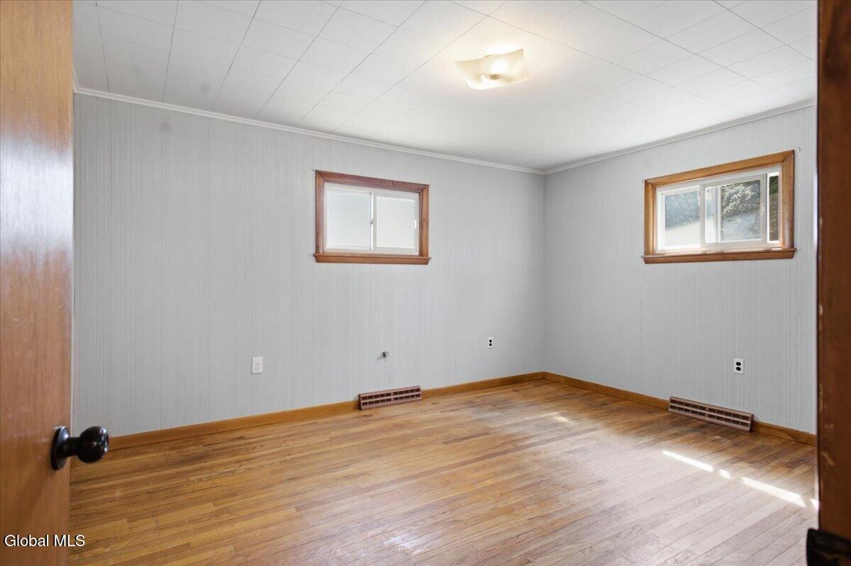 16 4th Avenue Warrensburg NY 12885