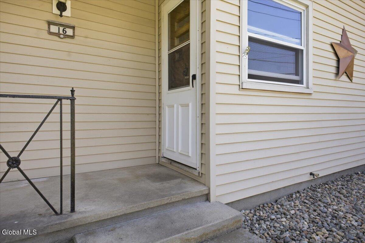 16 4th Avenue Warrensburg NY 12885
