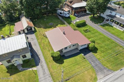 16 4th Avenue Warrensburg NY 12885