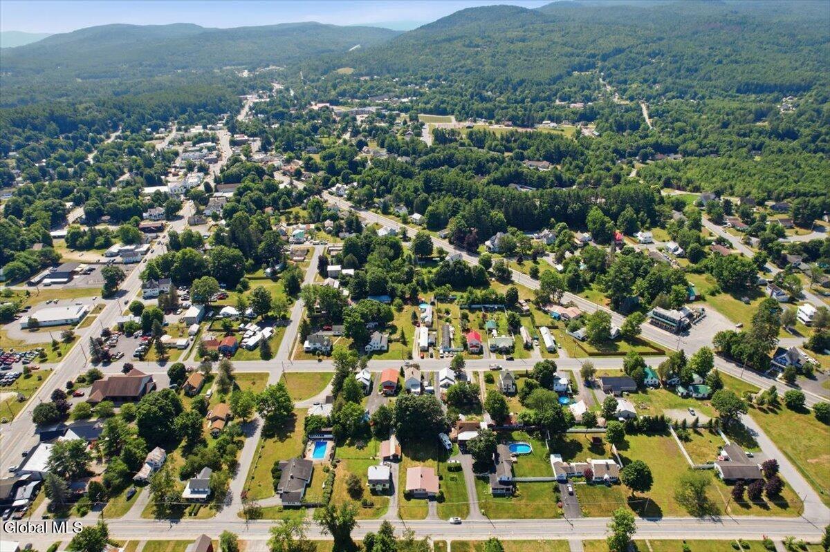 16 4th Avenue Warrensburg NY 12885