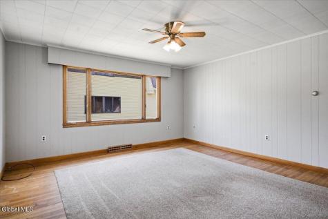 16 4th Avenue Warrensburg NY 12885