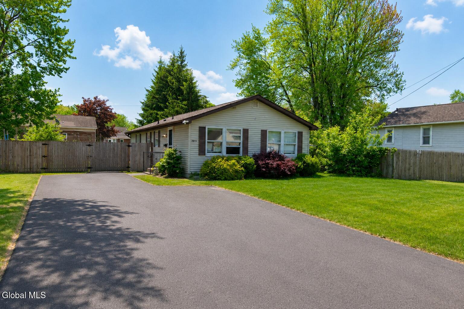 15 Maryland Avenue Albany NY 12205