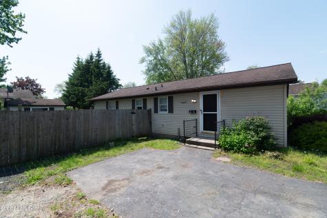 15 Maryland Avenue Colonie NY 12205