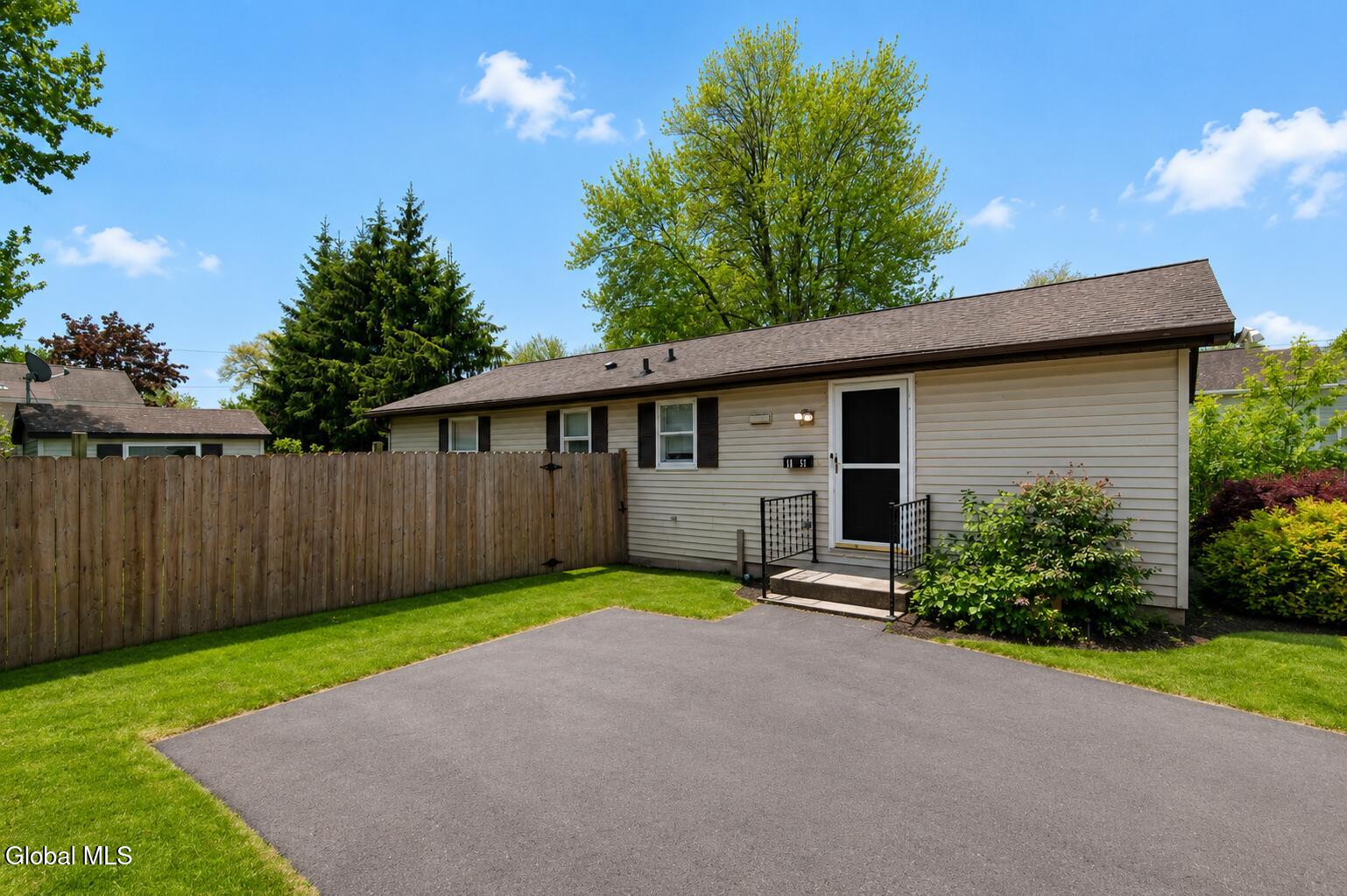 15 Maryland Avenue Albany NY 12205