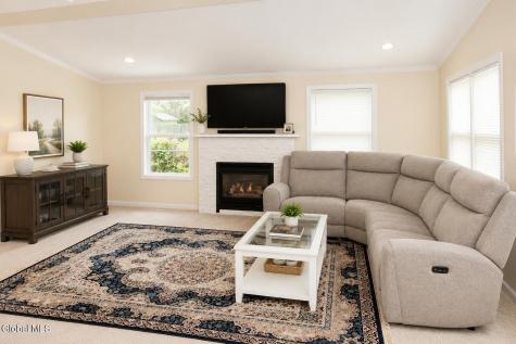 15 Maryland Avenue Colonie NY 12205