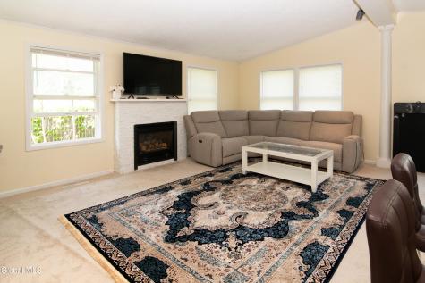15 Maryland Avenue Colonie NY 12205