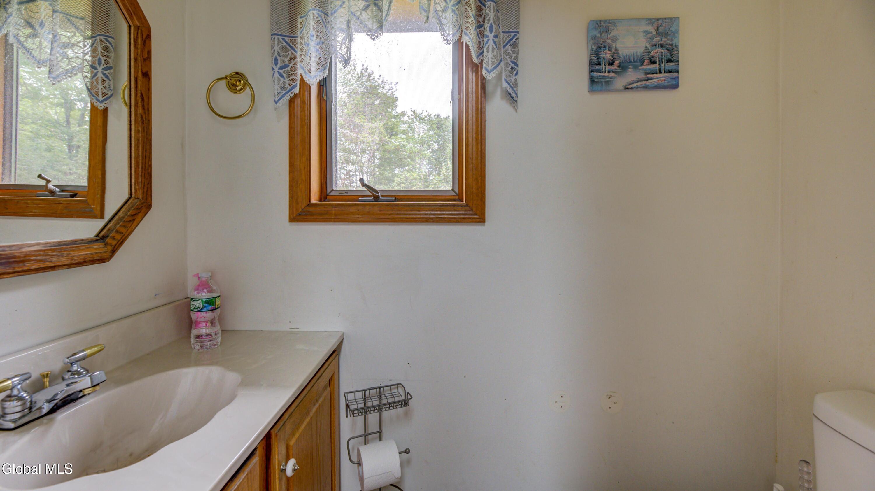 172 Wesskum Woods Road Gloversville NY 12078