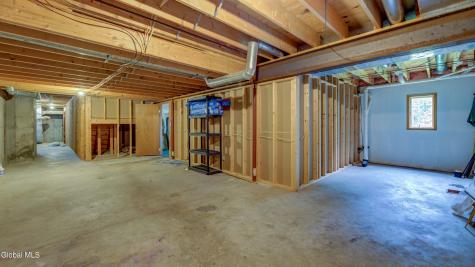 172 Wesskum Woods Road Gloversville NY 12078