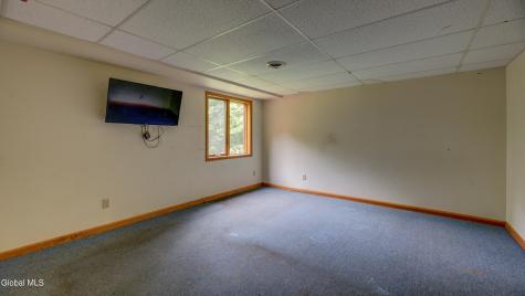 172 Wesskum Woods Road Gloversville NY 12078