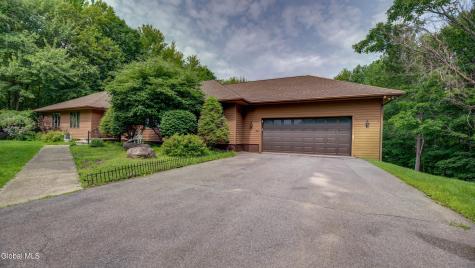 172 Wesskum Woods Road Gloversville NY 12078
