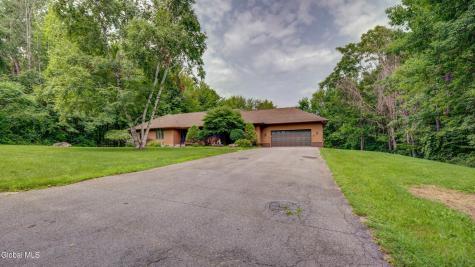 172 Wesskum Woods Road Gloversville NY 12078