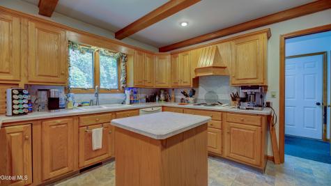 172 Wesskum Woods Road Gloversville NY 12078