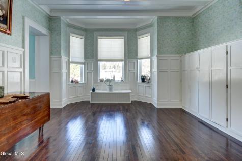 168 Locust Avenue Amsterdam NY 12010