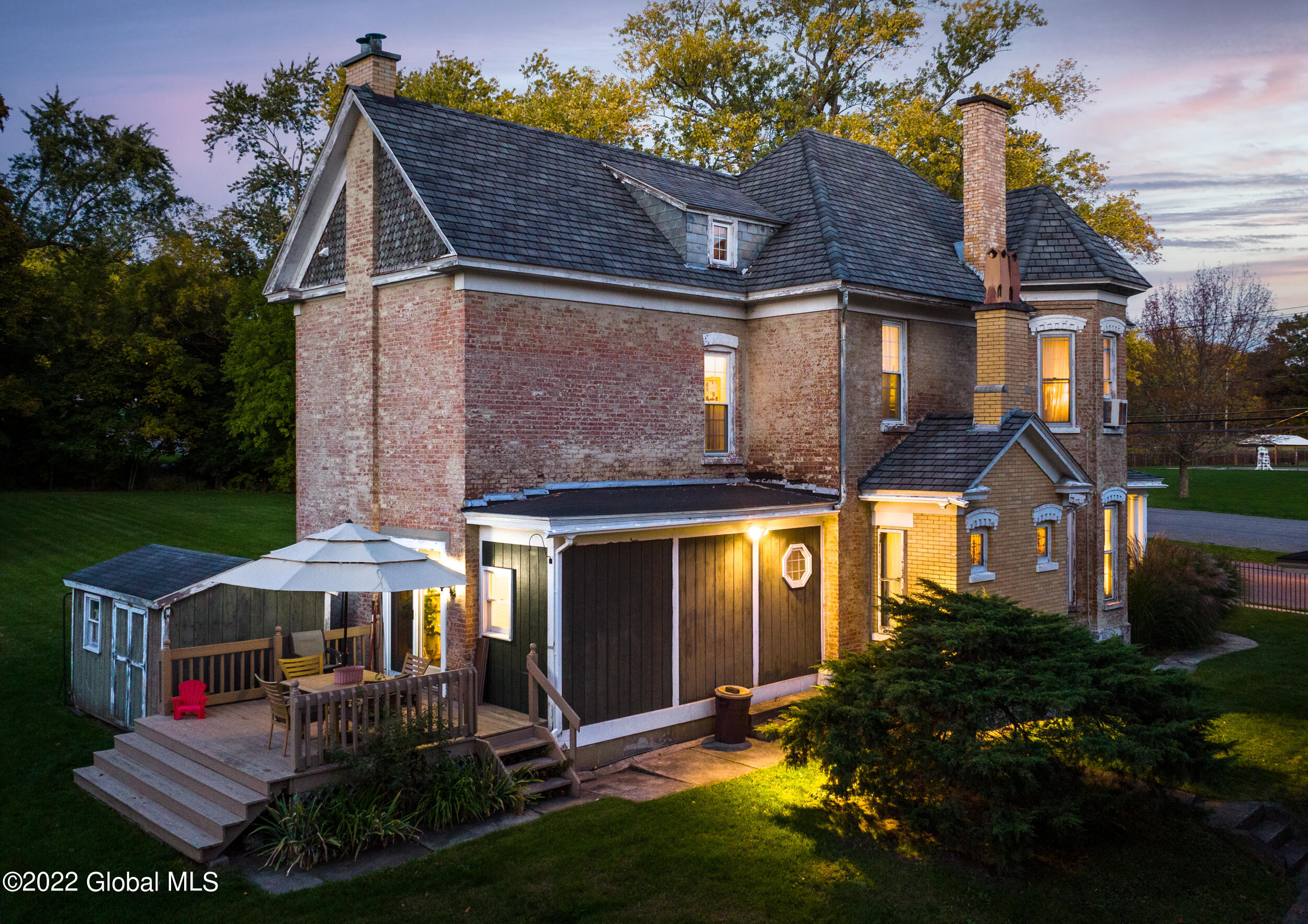 168 Locust Avenue Amsterdam NY 12010