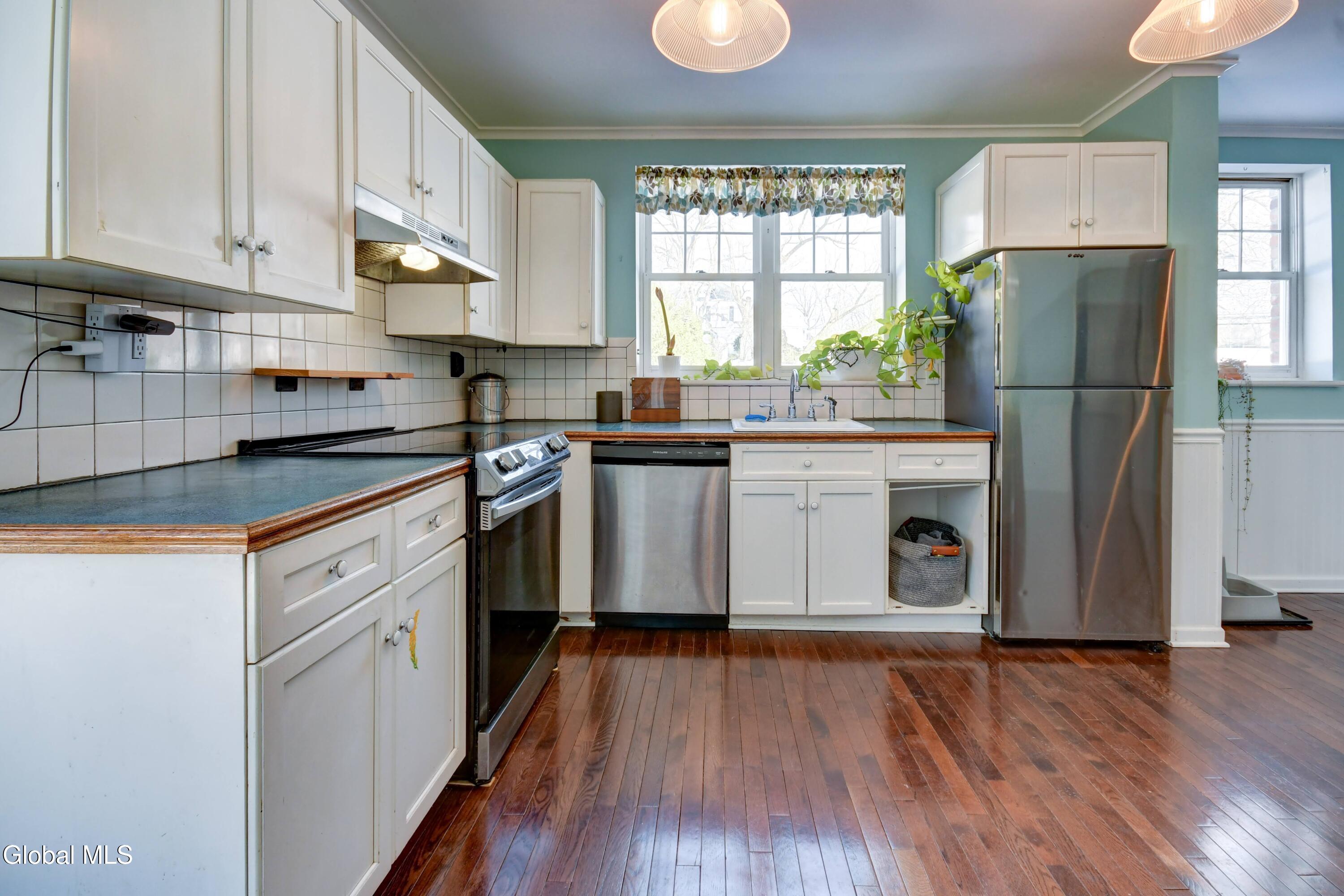 168 Locust Avenue Amsterdam NY 12010