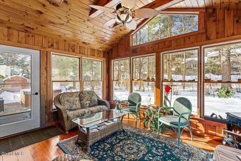 21 Fox Hollow Lane Queensbury NY 12804