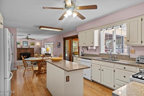 21 Fox Hollow Lane Queensbury NY 12804