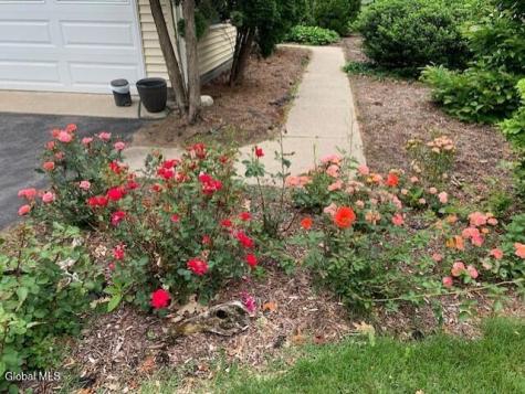 21 Fox Hollow Lane Queensbury NY 12804