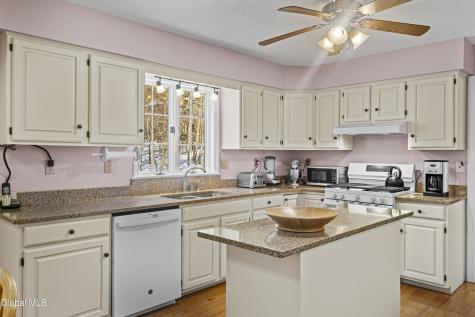 21 Fox Hollow Lane Queensbury NY 12804