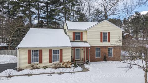 21 Fox Hollow Lane Queensbury NY 12804