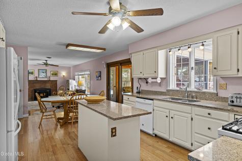 21 Fox Hollow Lane Queensbury NY 12804